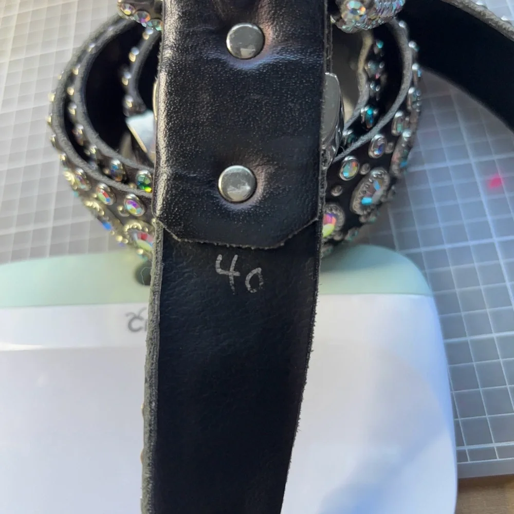 KIPPYS Men’s Austrian Crystal Embellished Black Belt with Silver Tone Accents - Picture 3 of 5